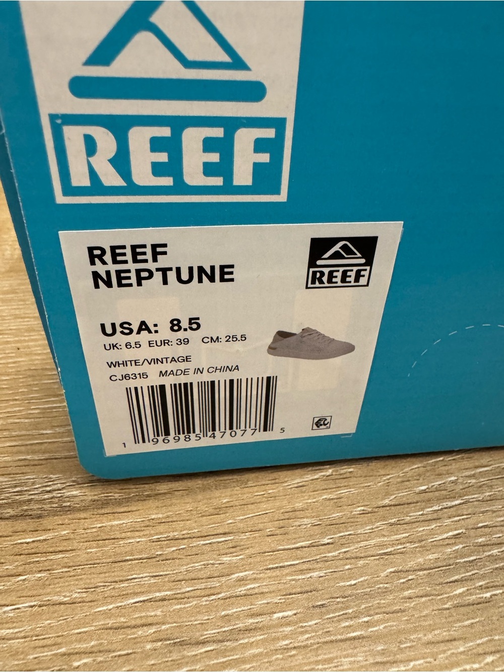 Reef Women's White Knit Sneaker with Tan Accents - Picture 3 of 6